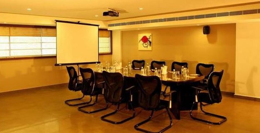 צ'ראי ביץ' Paravoor Galaxy Hotel מראה חיצוני תמונה
